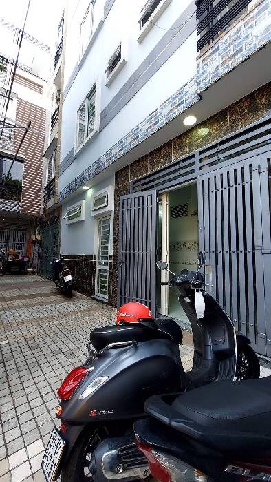 BÁN NHÀ 5 TẦNG ĐƯỜNG HOÀNG HOA THÁM-38M2-5PN CHỈ 5.3 TỶ.