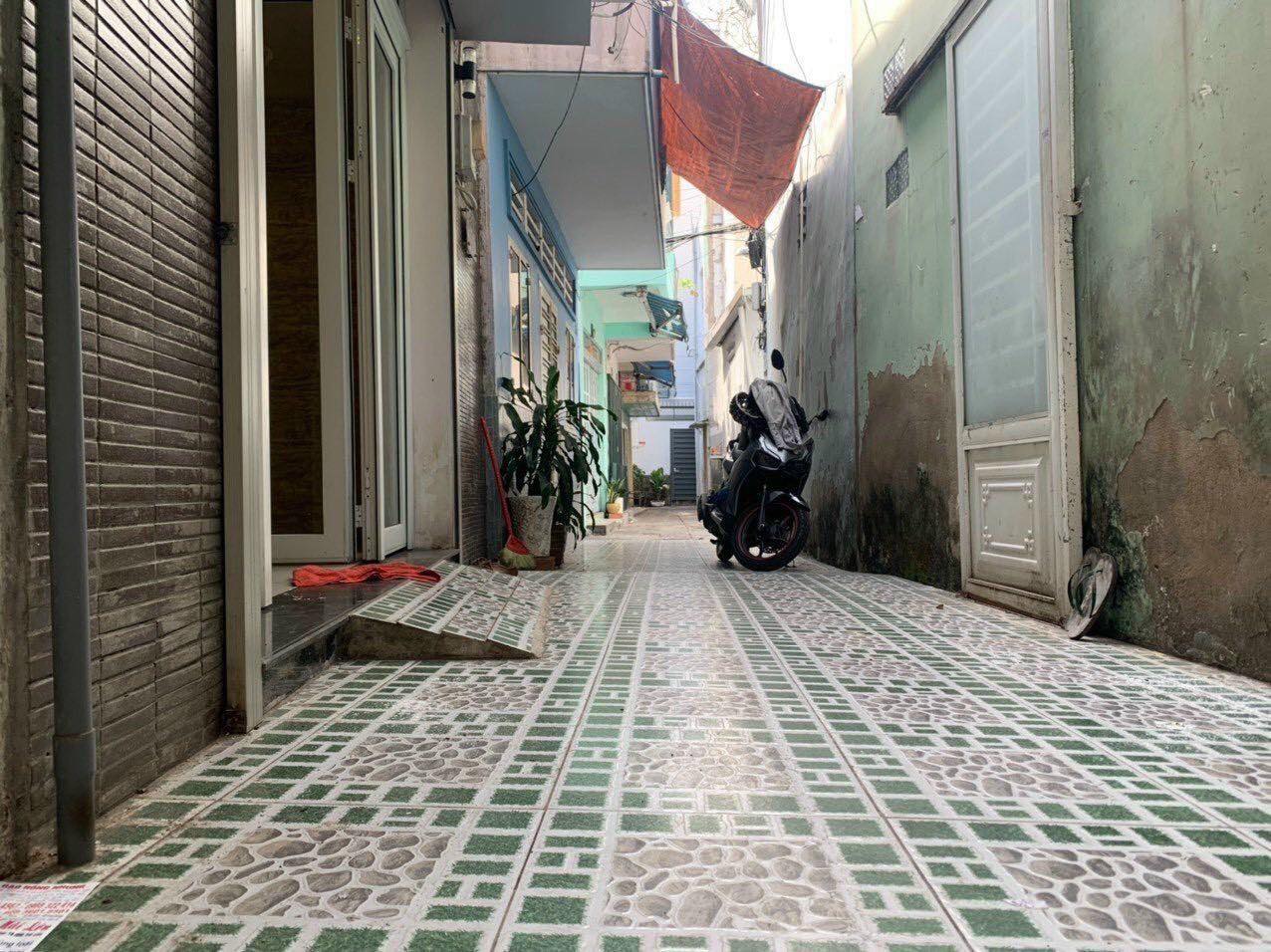 NHỈNH 4 TỶ CÓ NGAY NHÀ 36M2-NGANG 4M-NHÀ ĐẸP DỌN VÀO Ở NGAY.