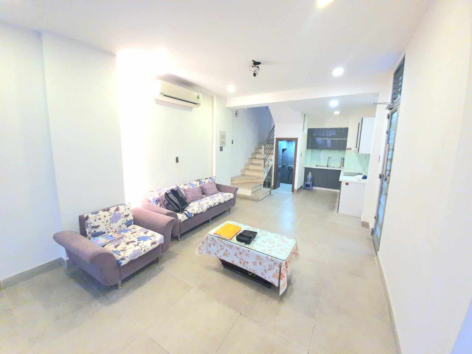 BÁN NHÀ QUẬN 3 LÊ VĂN SỸ P13 HXH5M 44m2 x 5 TẦNG 4 PN GIÁ 7.5 TỶ