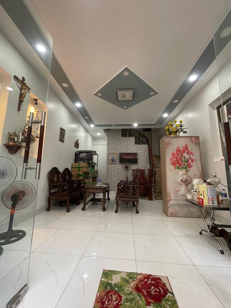 Bán Nhà Đường Hiệp Bình, Cạnh Đường Phạm Văn Đồng, Thủ Đức, HXH, DT 4x21m, 3T Giá Tốt