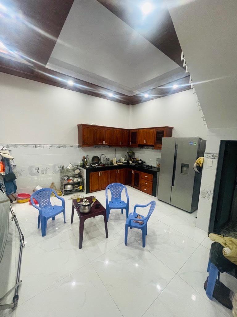 Gấp Bán Nhà Riêng HXH, Ngang 6M, Gía 4,5 Tỷ, Phường Linh Trung Thủ Đức