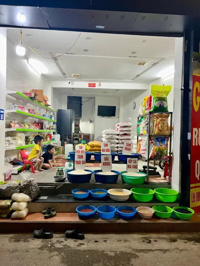 Bán Nhà Mặt Phố Đống Đa, Ô Tô Tránh, Diện Tích 45m2, Mặt Tiền 5m, Kinh Doanh, Nhỉnh 7 Tỷ.