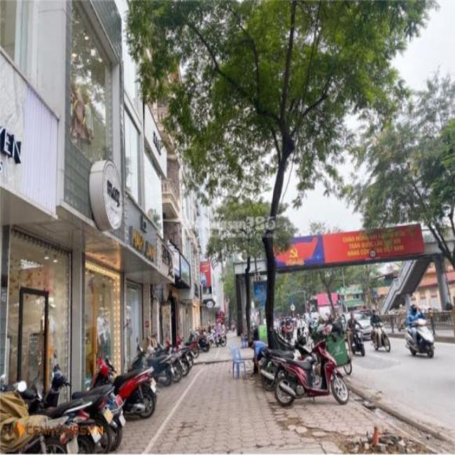 Cần Share Phòng làm Phun Xăm, Nối Mi gấp tại Quận 5