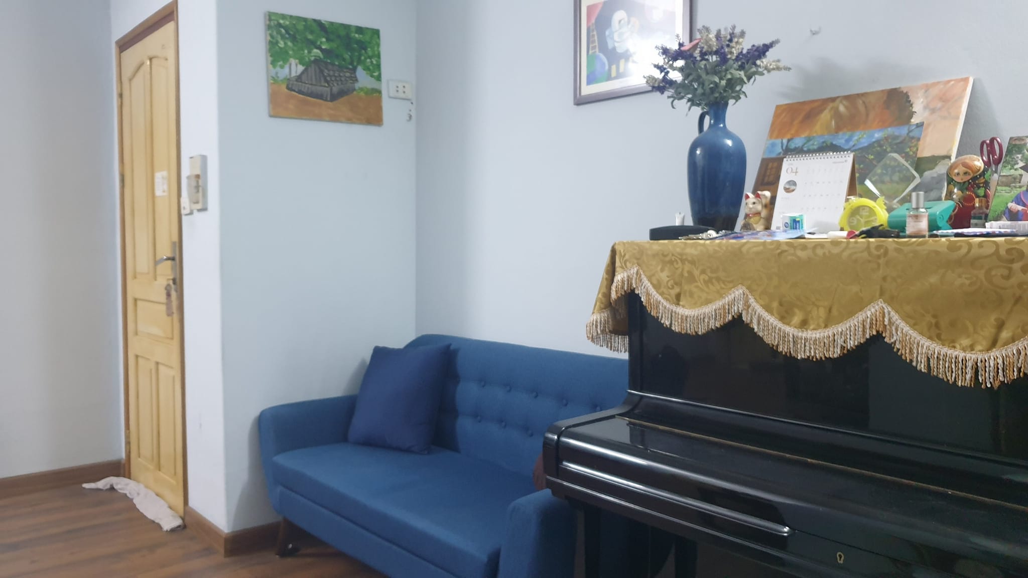 Cho thuê nhà tập thể. Núi Trúc Ba Đình, 90m2, tầng 6, 3N, 1K, 2 WC, 10tr/tháng