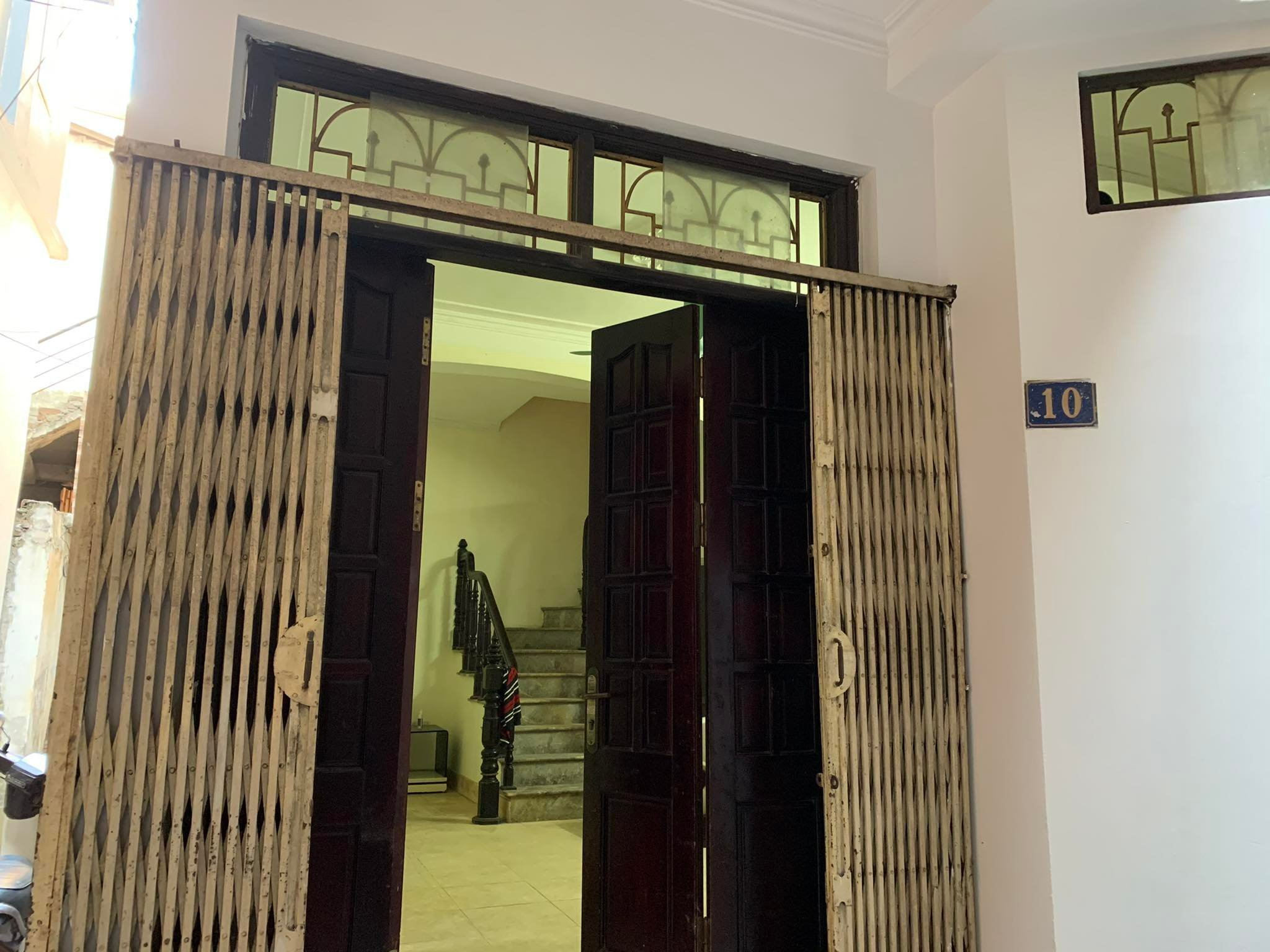 Cho thuê nhà Ngõ Đội Cấn- Ba Đình DT 35 m2 - 3 tầng - Giá 9 Triệu (CTL