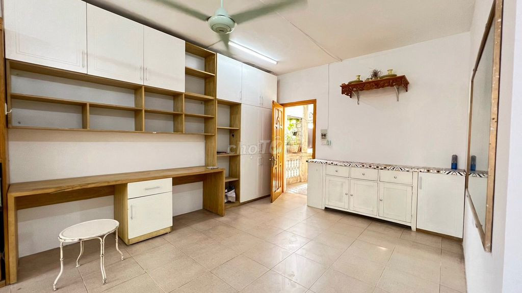 Cho thuê căn hộ chung cư B4 Khu Kim Liên, đống đa, Hà Nội, 82m2, 2 ngủ, 11.5 Triệu