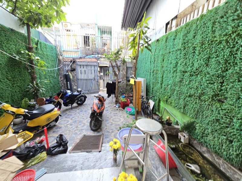 Rất Ngộp Chủ Giảm Sâu GIÁ Còn 5 T.ỷ 3 ( thương lượng) - 100M2 Ngang Gần 6M - Hiệp Bình Chánh