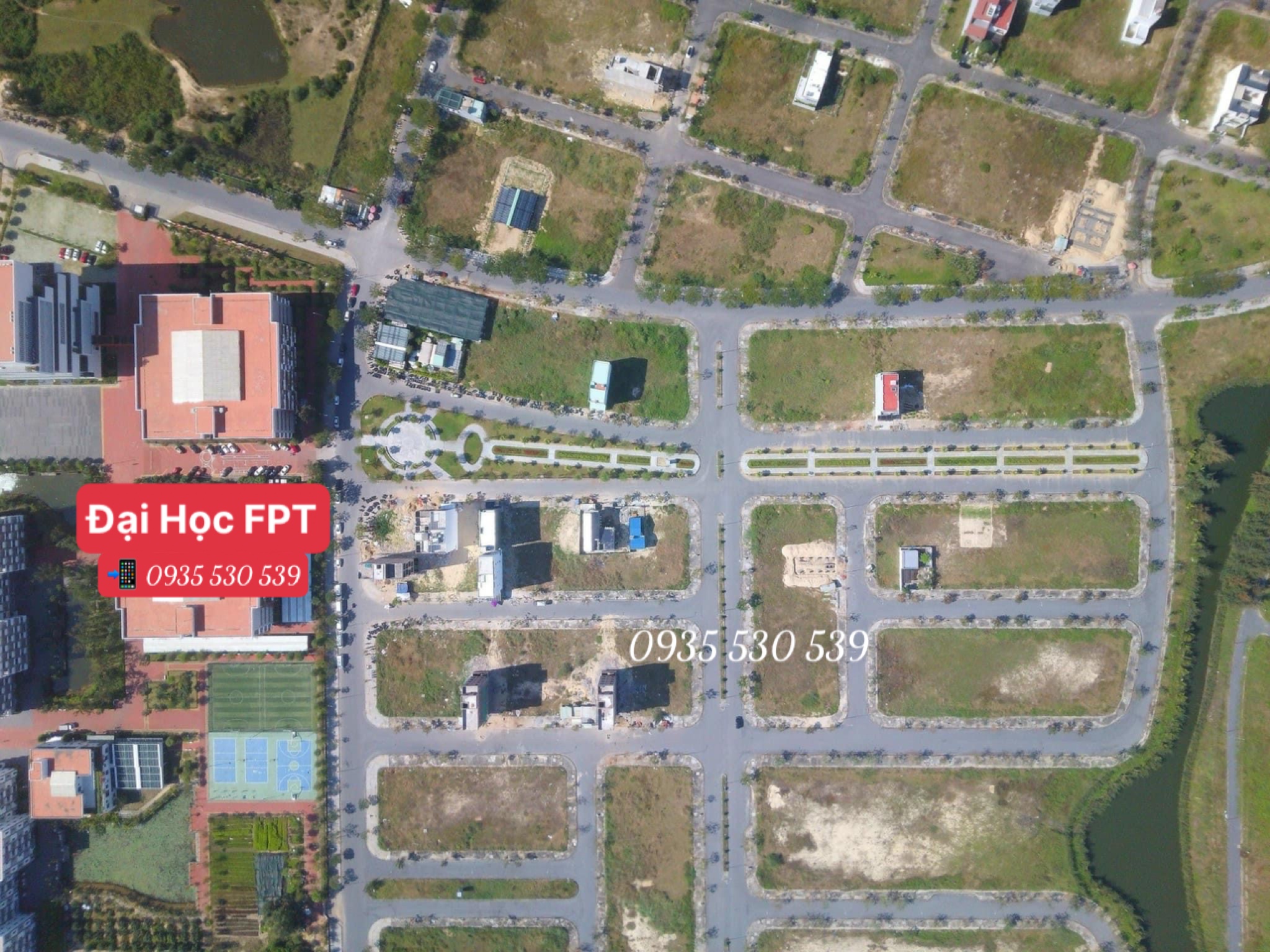 Chính chủ cần bán lô FPT đường 26m lề 5m, hướng Đông, Gần trường Đại Học & THPT FPT Giá 3,1 tỷ ( thương lượng)