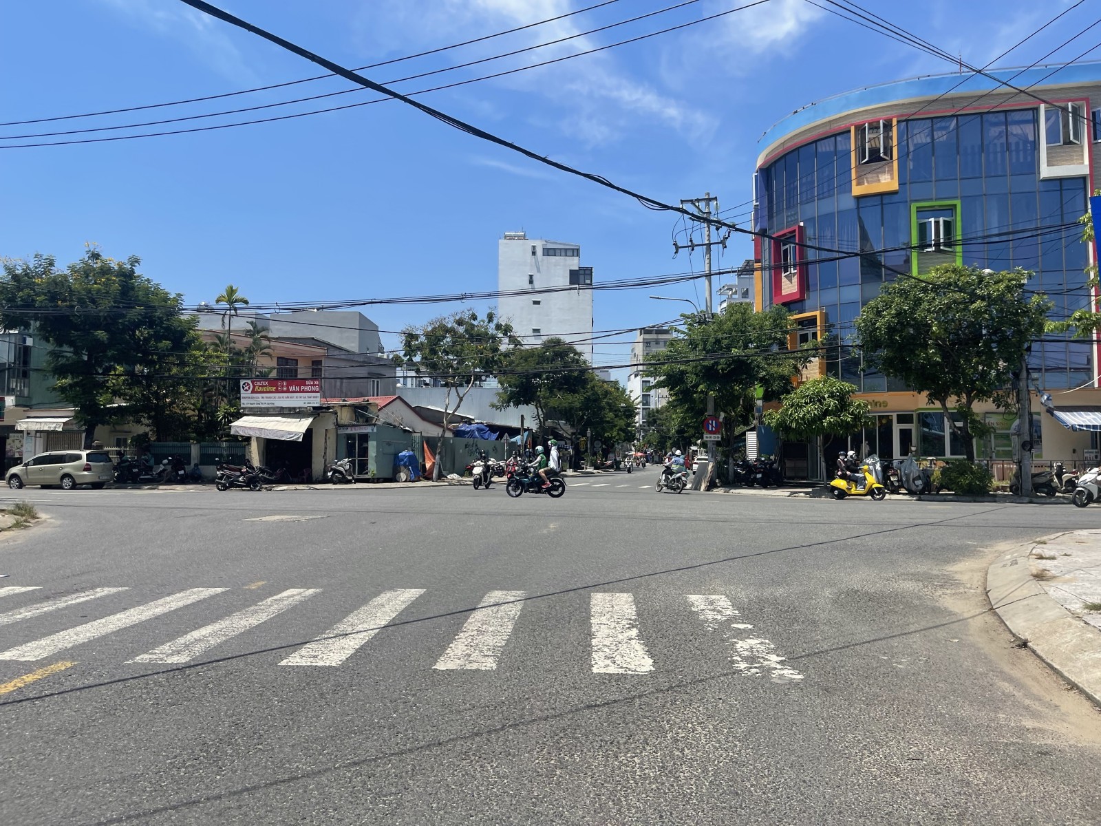 Bán đất tặng nhà 2 mặt tiền Chính Hữu, Sơn Trà, 96m2, đường 10,5m, chỉ 13,5 tỷ