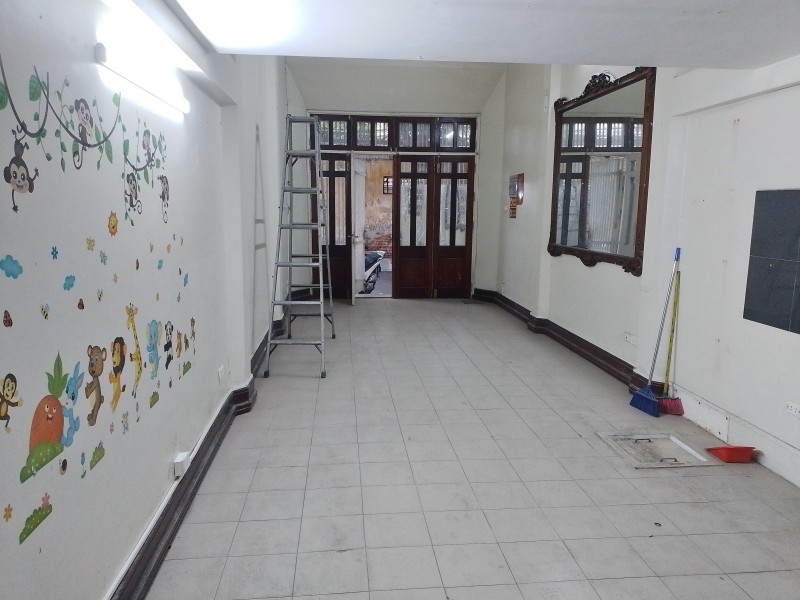 CHO THUÊ NHÀ NGUYÊN CĂN ĐẸP PHỐ TRƯỜNG CHINH - Ô TÔ QUA NHÀ- NGÕ THÔNG - KD CỰC TỐT