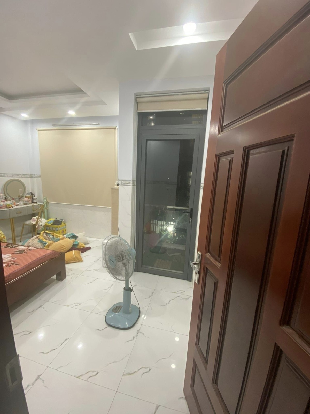 Chủ Định cư Quá Gấp Bán nhà ở ngay _ HXH – 52m2, 3PN _ Khu Thương Mại Sầm Uất Q9 _ 5.9 Tỷ