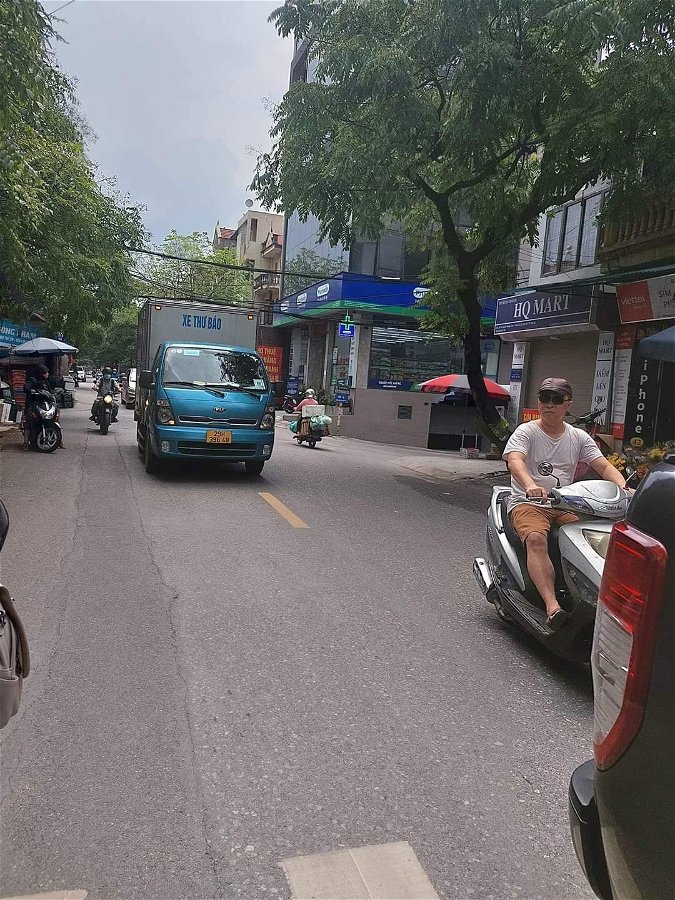 Bán Nhà Mặt Phố Nguyễn Hoàng Tôn Quận Tây Hồ. 52m Nhỉnh 12 Tỷ. Cam Kết Ảnh Thật Mô Tả Chính Xác. Chủ Muốn Thanh Khoản