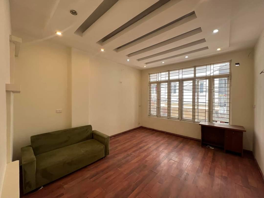 Bán Nhà Phố Pháo Đài Láng Quận Đống Đa. 44m Xây 5 Tầng Mặt Tiền 4m Nhỉnh 12 Tỷ. Cam Kết Ảnh Thật Mô Tả Chính Xác. Chủ