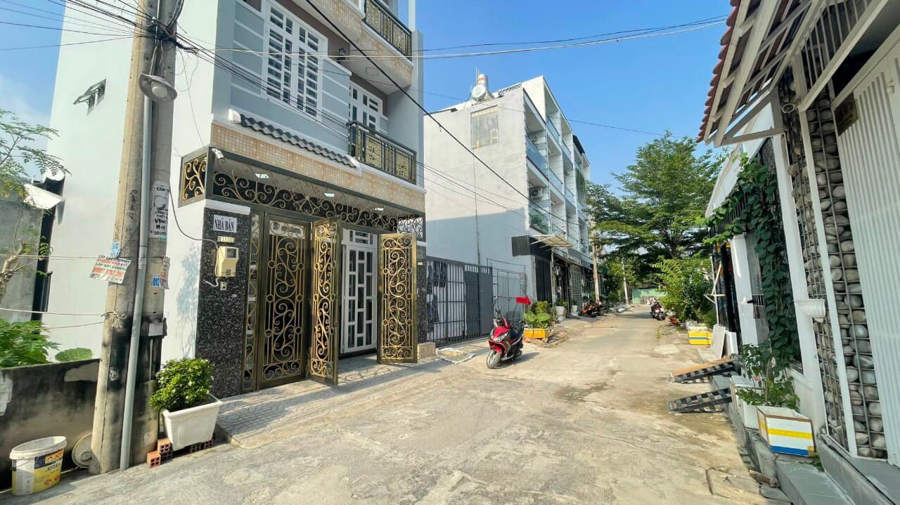 Nhà phố ngay KDC Sài Gòn Mới Huỳnh Tấn Phát Nhà Bè