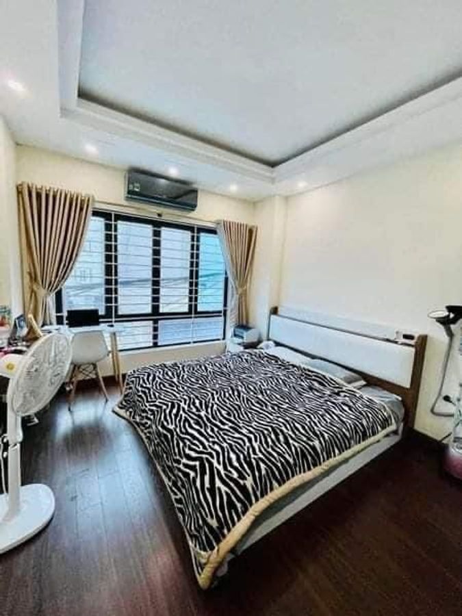 NHÀ PHỐ MỸ ĐÌNH- THIÊN HIỀN- DT 41M2X5 TẦNG- Ô TÔ- NGÕ THÔNG KINH DOANH SẦM UẤT- CHỈ 7 TỶ 5- LH NGAY 0916871895