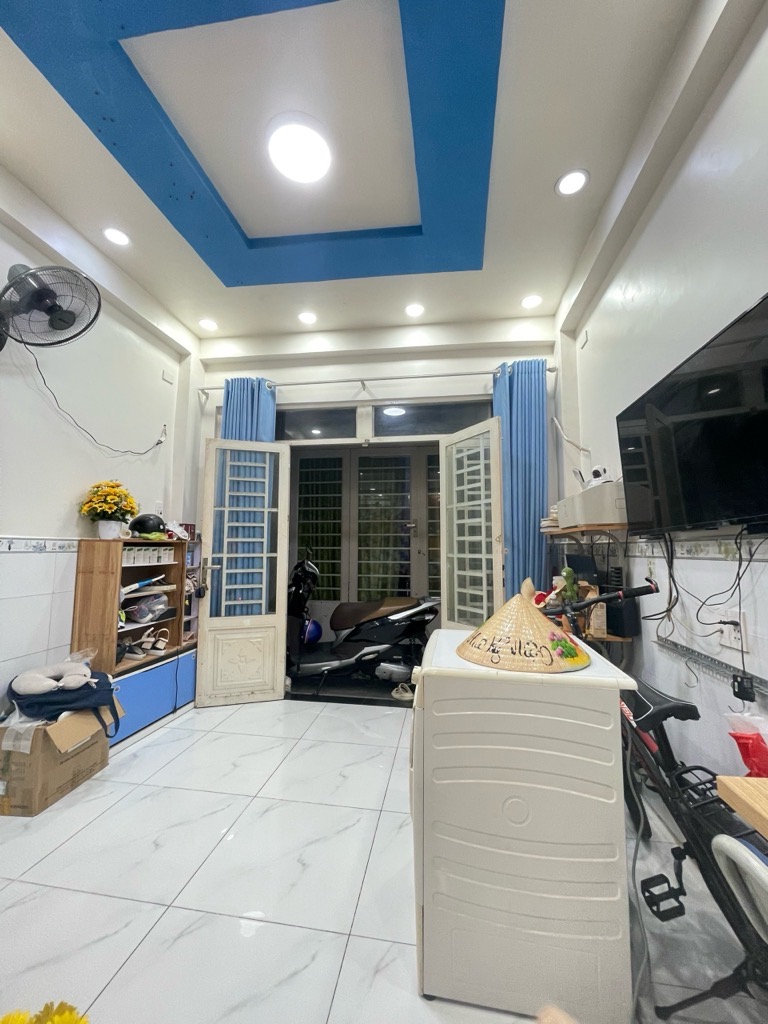 Nhà bán BÙI THỊ XUÂN - TÂN BÌNH - 22m2 VUÔNG A4 - 2 TẦNG - 2 PN - 2 tỷ 65