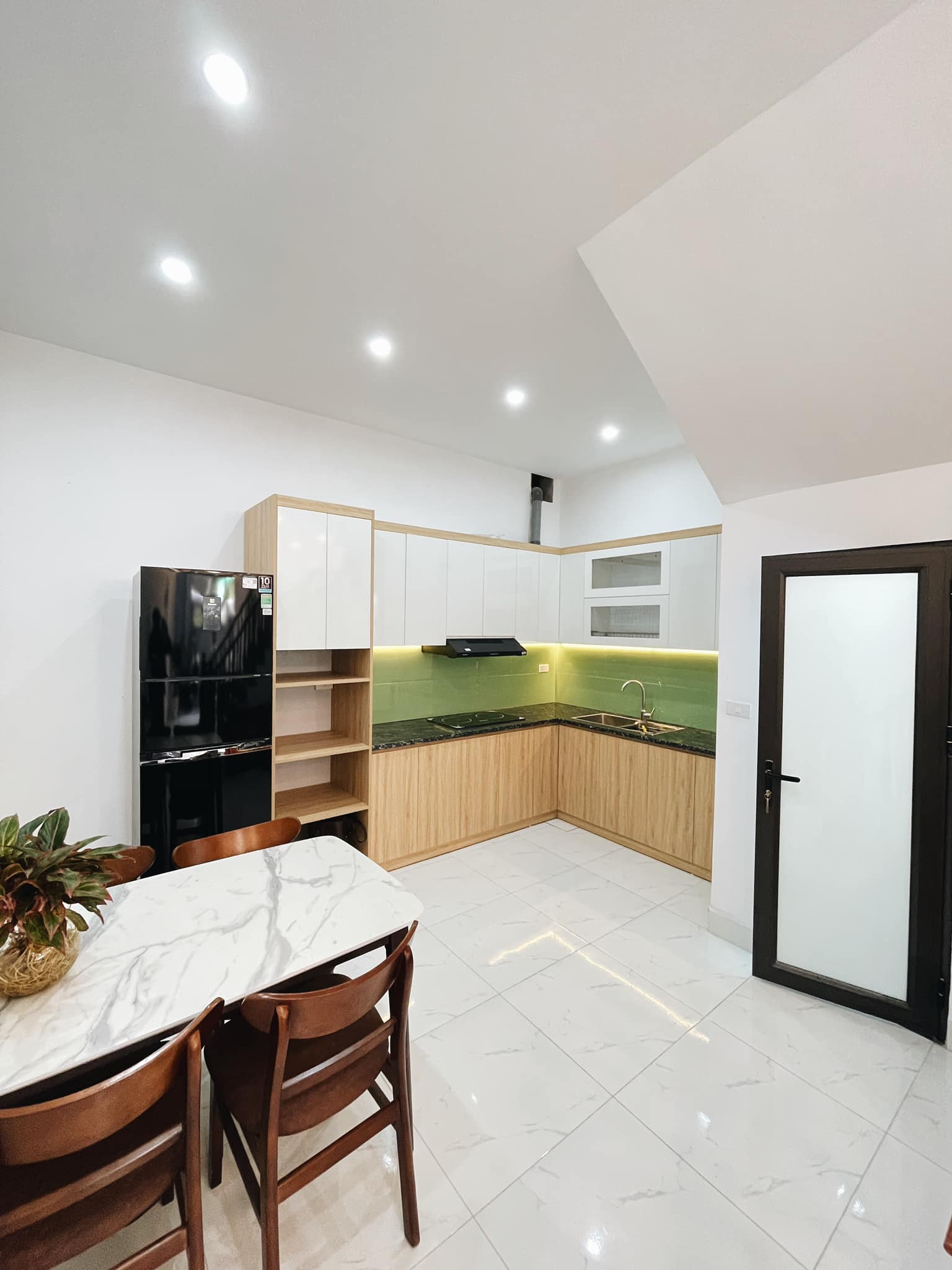 Bán nhà đẹp Đình Thôn, 52m, ô tô, ngõ thông, kinh doanh, nội thất đẹp, 7.8 tỷ