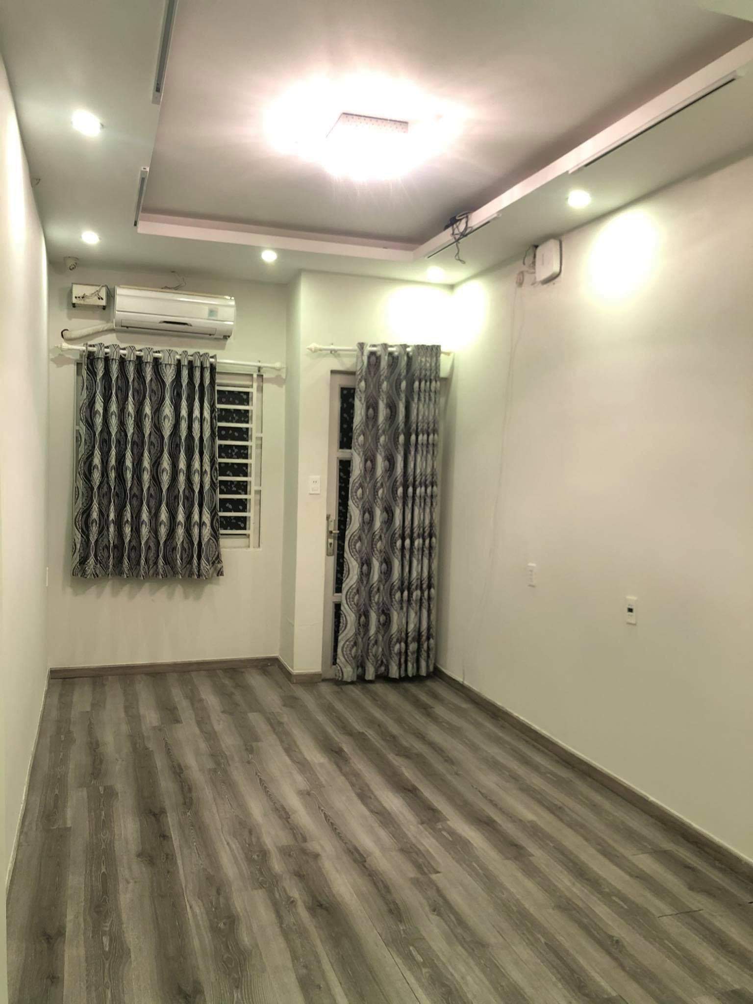 Bán Căn Nhà 2 Tầng Ngay Trường SPKT, Ngã Tư Thủ Đức, Linh Chiểu, Thủ Đức, Gía 2.9 tỷ