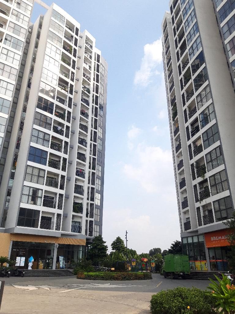 Bán chung cư Grand Jardin KĐT mới Sài Đồng, căn góc view thoáng 3 mặt Diện tích: 97m2 3PN (1 master khép kín) PHÒNG