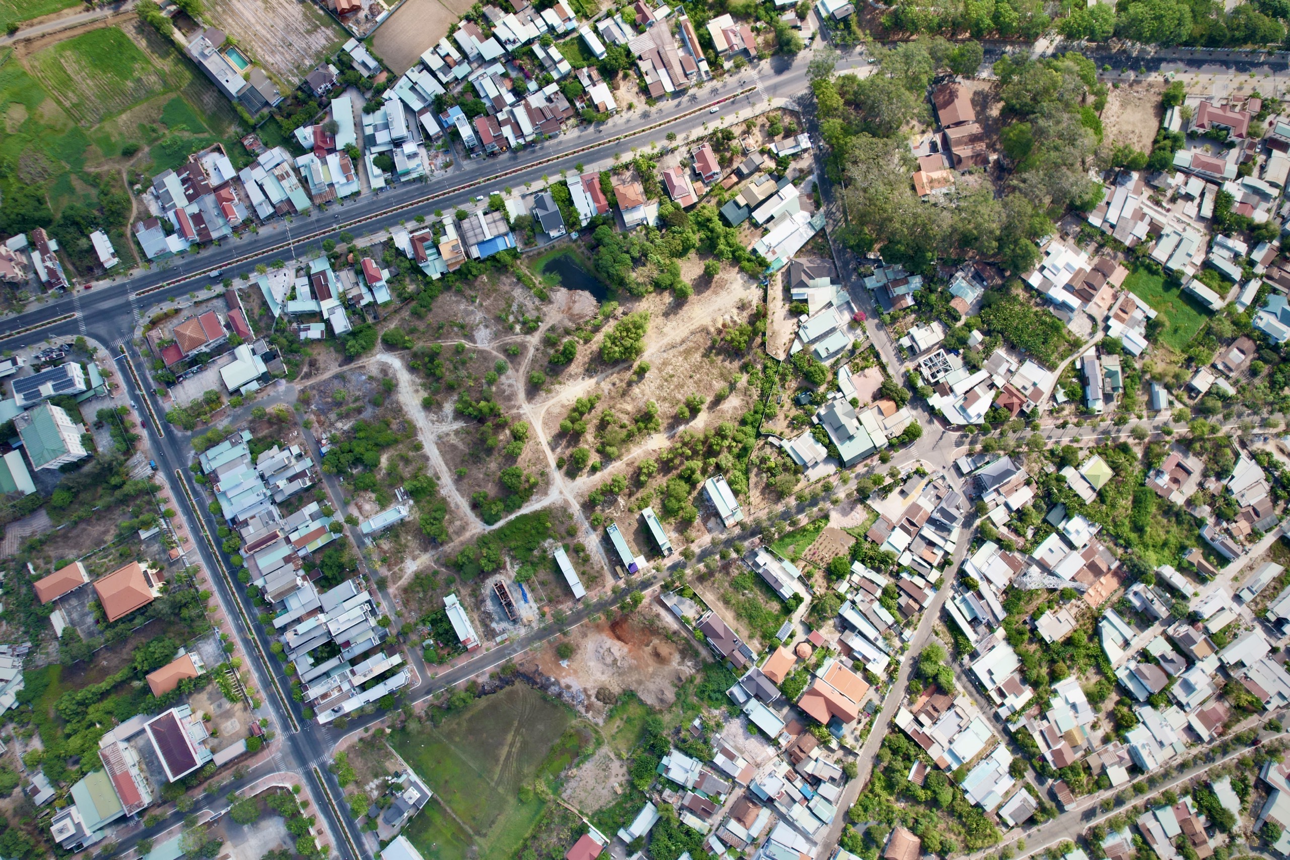 Bán gấp 2MT 30,000m2 làm DA Nhà Phố ngay UBND TT Long Điền 20,000 ODT giá 6 triệu/m2