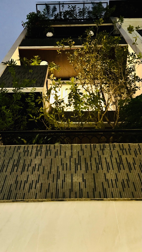 Tây Hồ - Phố Tứ Liên – 5 tầng thang máy- Nội thất nhập khẩu- Gần phố-12.5 tỷ