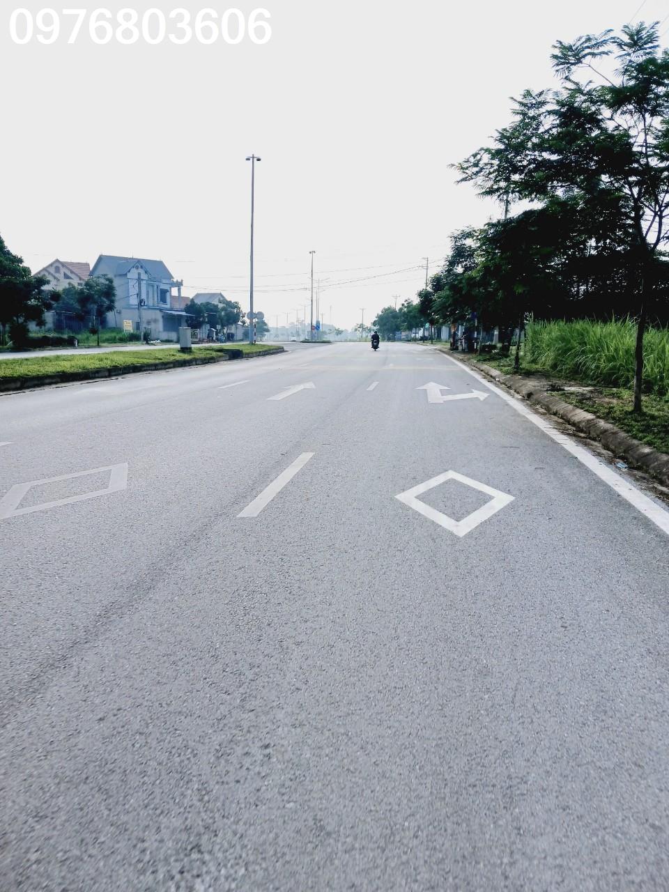 DUY NHẤT 1 lô bám mặt đường vành đai V đối diện khu công nghệ cao Yên Bình phổ yên 1355m MT bám đường vành đai tận 40m