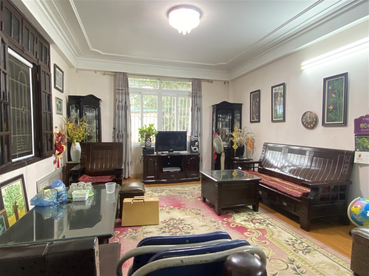 Bán Nhà Phố Võng Thị Quận Tây Hồ. 70m Xây 5 Tầng Mặt Tiền 4.5m Nhỉnh 12 Tỷ. Cam Kết Ảnh Thật Mô Tả Chính Xác. Chủ Thiện