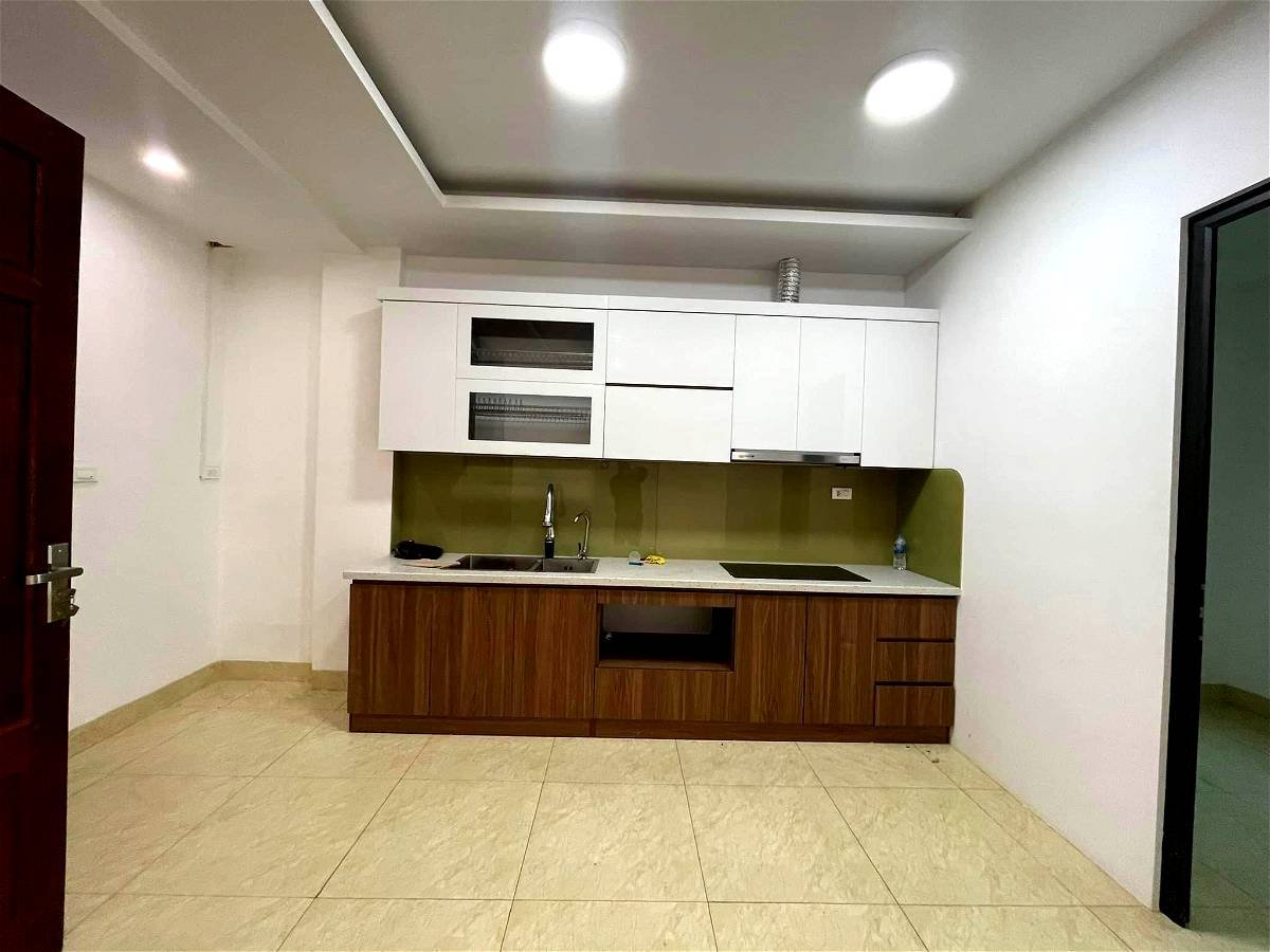 Bán Nhà Mặt Phố Trần Quý Cáp Quận Đống Đa. 47m Xây 8 Tầng Mặt Tiền 4.4m Nhỉnh 18 Tỷ. Cam Kết Ảnh Thật Mô Tả Chính Xác.