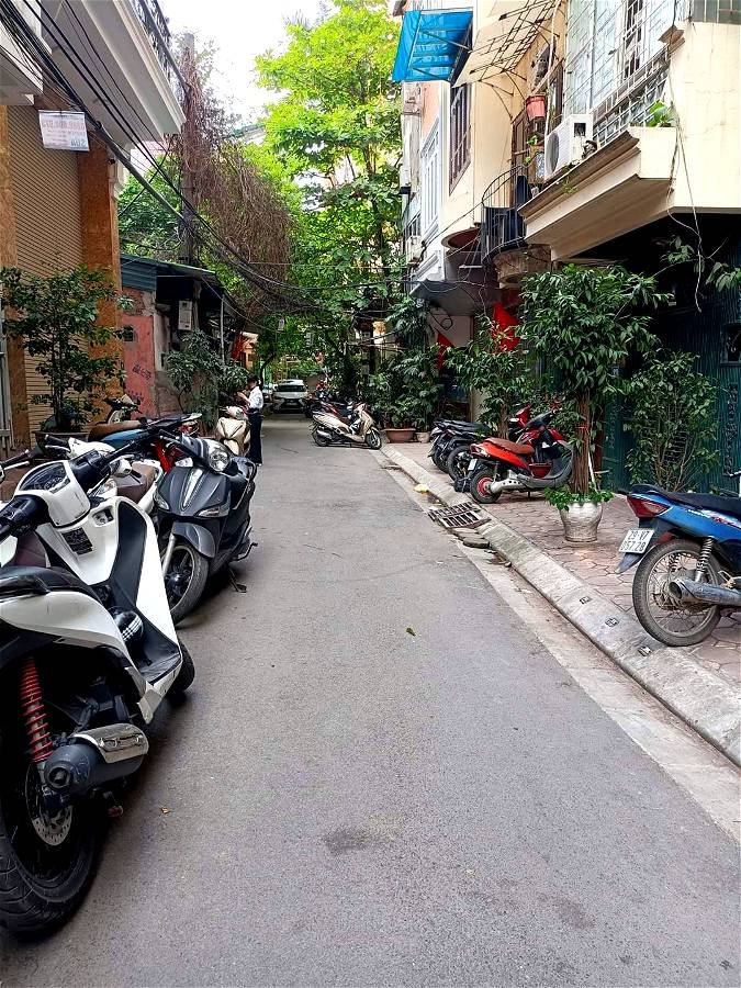 Bán Nhà Phân Lô Phố Võ Văn Dũng Quận Đống Đa. 40m Xây 4 Tầng Nhỉnh 14 Tỷ. Cam Kết Ảnh Thật Mô Tả Chính Xác. Chủ Thiện