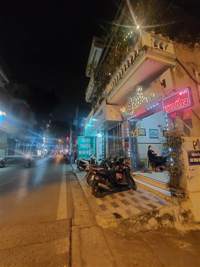 Bán Đất Mặt Phố Yên Phụ Quận Tây Hồ. Sổ 92m Thực Tế 109m Mặt Tiền 11m Nhỉnh 34 Tỷ. Cam Kết Ảnh Thật Mô Tả Chính Xác.