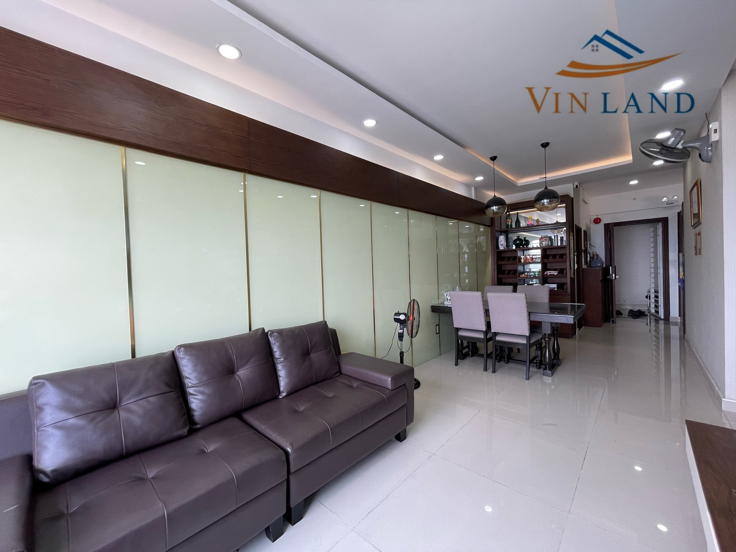 Chuyển công tác cần bán căn hộ 2PN full nội thất view đẹp