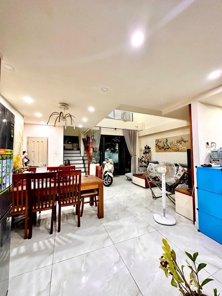 VẠN KIẾP-PHAN XÍCH LONG-5 TẦNG-KIẾN TRÚC HIỆN ĐẠI-6.2x10m-CN ĐỦ-CHỈ 10.9 TỶ