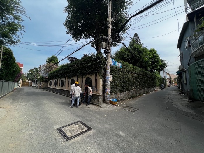 BIỆT THỰ CỔ-MẶT TIỀN KHỦNG-PHƯỜNG 15, TÂN BÌNH-462m²-2 TẦNG-38.5 Tỷ-TL