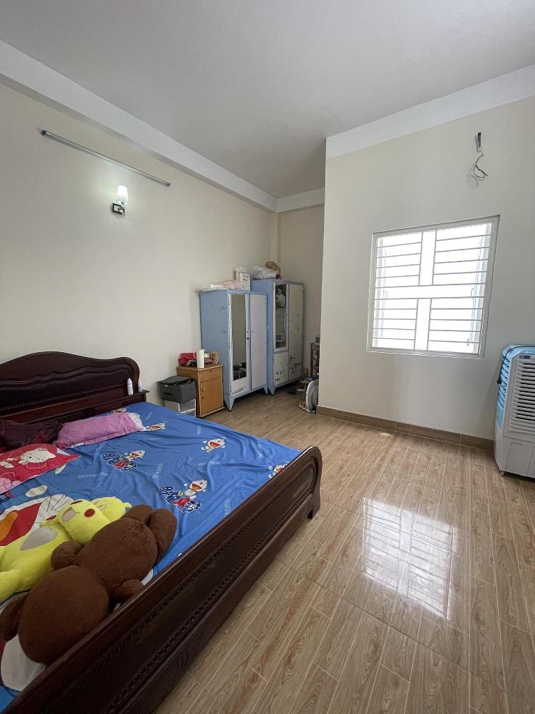 BÌNH TÂN - HẺM Ô TÔ - NHÀ 4 TẦNG BTCT - DT 4X16M - NHỈNH 5 TỶ