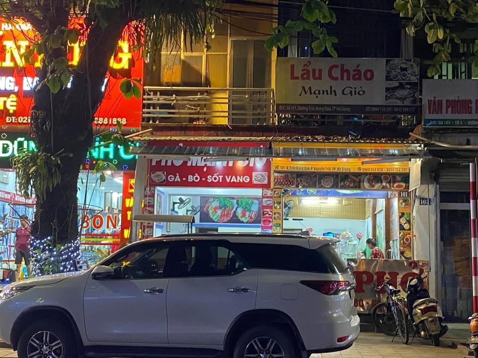 HOT !!! NHÀ Chính Chủ - Giá Tốt - Cần Bán Tại 159-161 trục chính Trần Hưng Đạo, Hà Giang