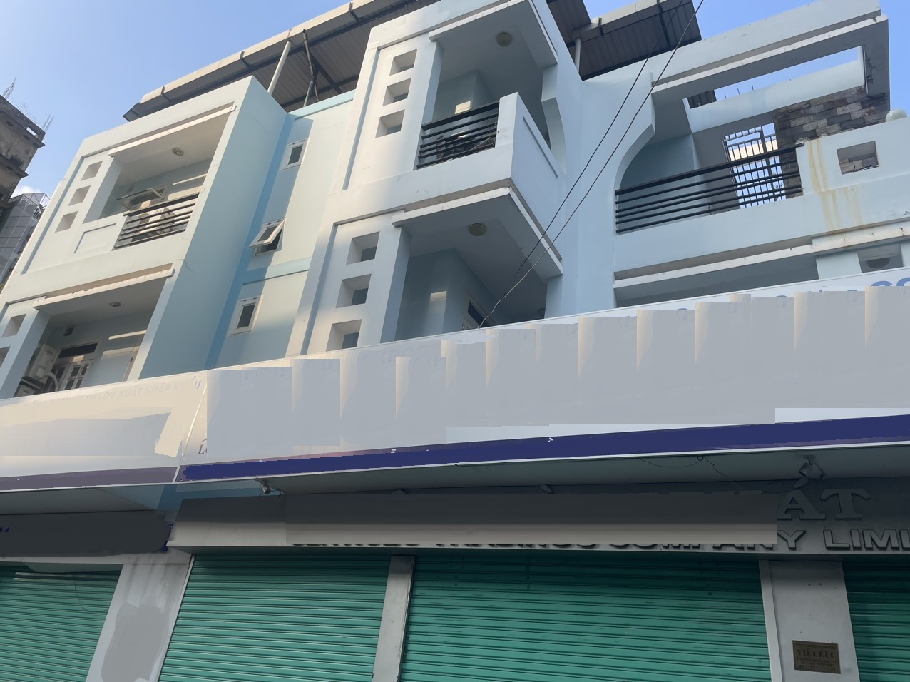 NHÀ GÓC 2 MẶT HẺM TRẦN HƯNG ĐẠO, NGANG 15m - 3 TẦNG 4 PHÒNG