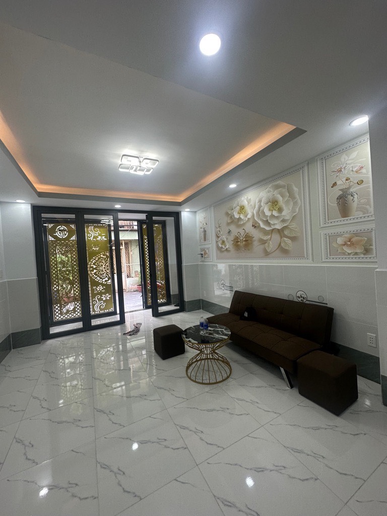 Bán nhà hxh đường lê văn quới , quận bình tânDt 54m2 ( 4x14 ) x 3 tầng Giá : 4.9 tỷ