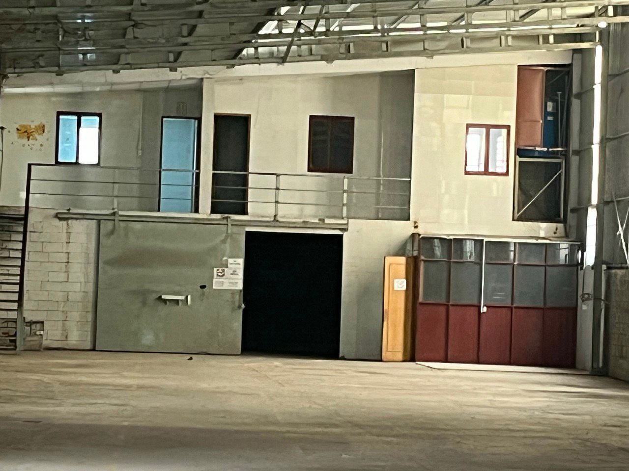 Kho xưởng cho thuê hoặc bán tại Định Hòa ,Thủ Dầu Một, BD.Giá 30 triệu trên 730m2. văn phòng 120m2