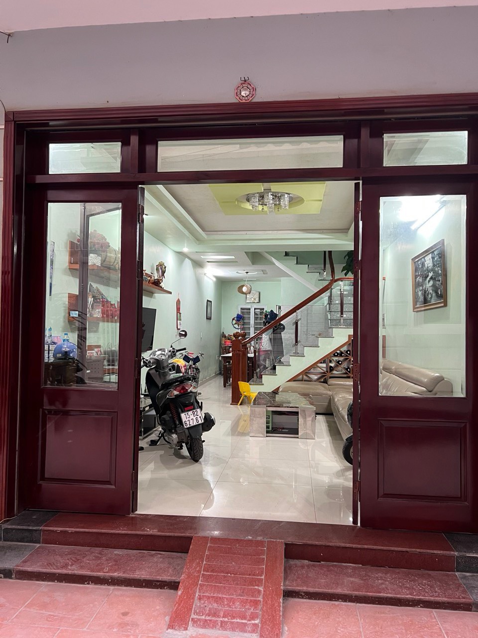 Bán nhà Lạch Tray - Ngô Quyền, diện tích 53m 3 tầng ô.tô tận cửa GIÁ 3.69 tỉ