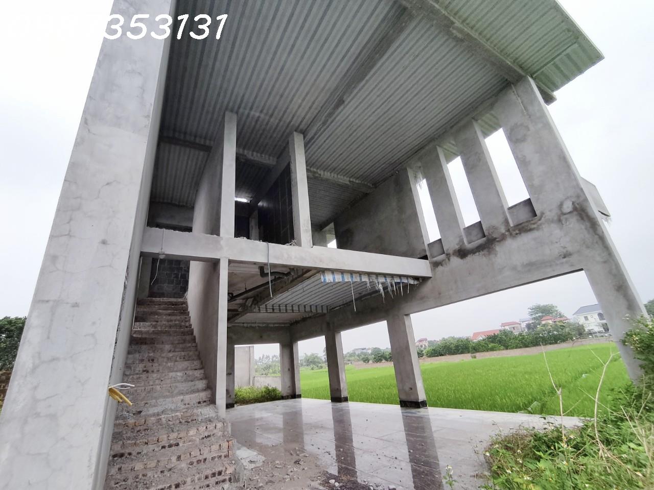 Chỉ 2,x tỷ có ngay 280m mặt tiền 8,5m - đường thông ô tô