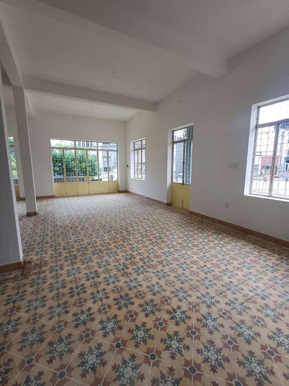 ♣ Cho thuê Nhà MT Trưng Nữ Vương, 256m2, ngang 10.7m, 4.5 tầng TL