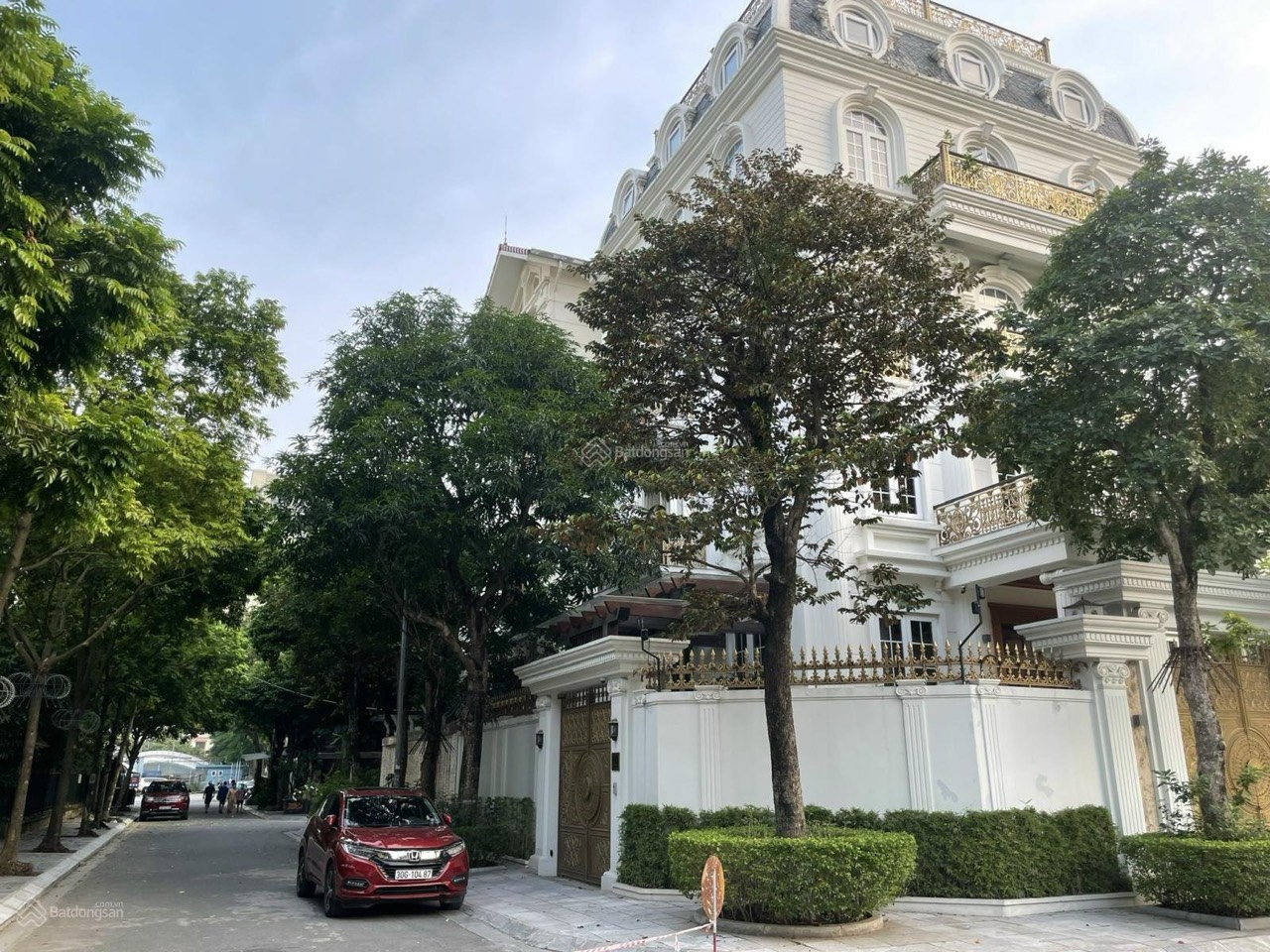 ⭐BIỆT THỰ ĐẲNG CẤP- B1 Lão Thành Cách Mạng Yên Hòa 310m2/ MT 20m chỉ 140 Tỷ⭐