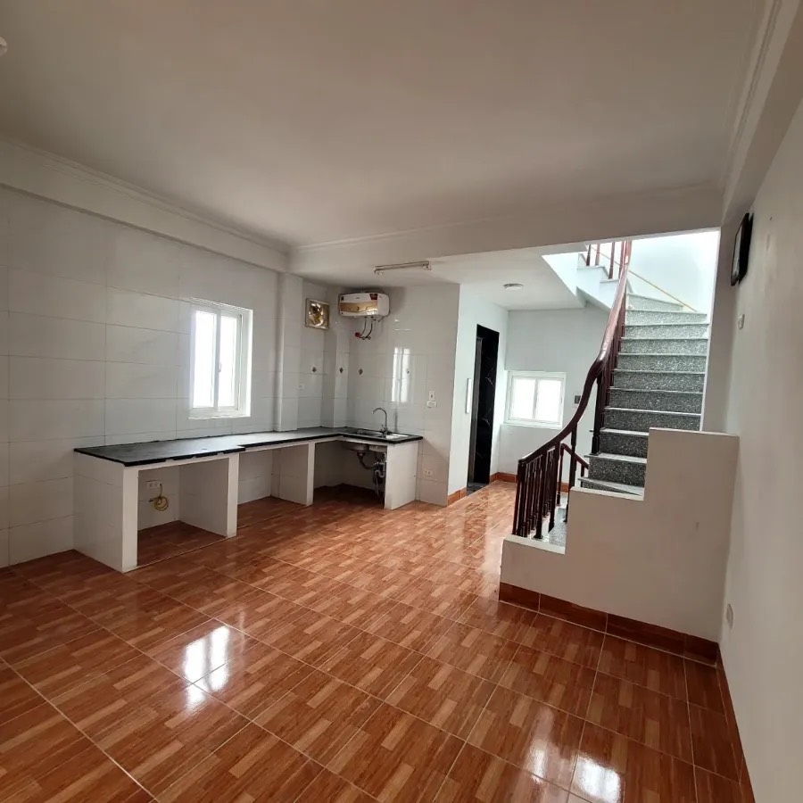 Bán nhà Trần Cung, Cầu Giấy, thang máy, 3 thoáng, 30m ô tô, 46m2, 8.45 tỷ