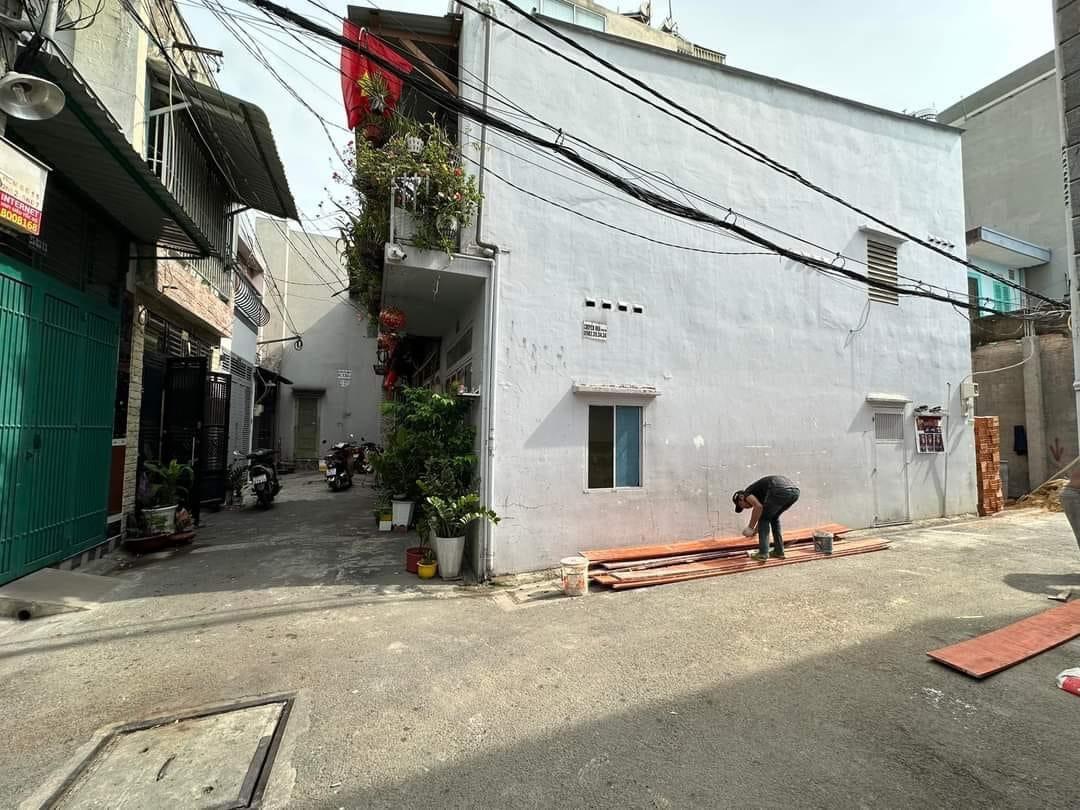 CẦN BÁN GẤP CĂN NHÀ 2 TẰNG 2 MẶT TIỀN HẺM XE HƠI - 28M2 - HẺM 25 BÙI QUANG LÀ - P12 - GÒ VẤP - GIÁ CHỈ 2.98 TỶ.