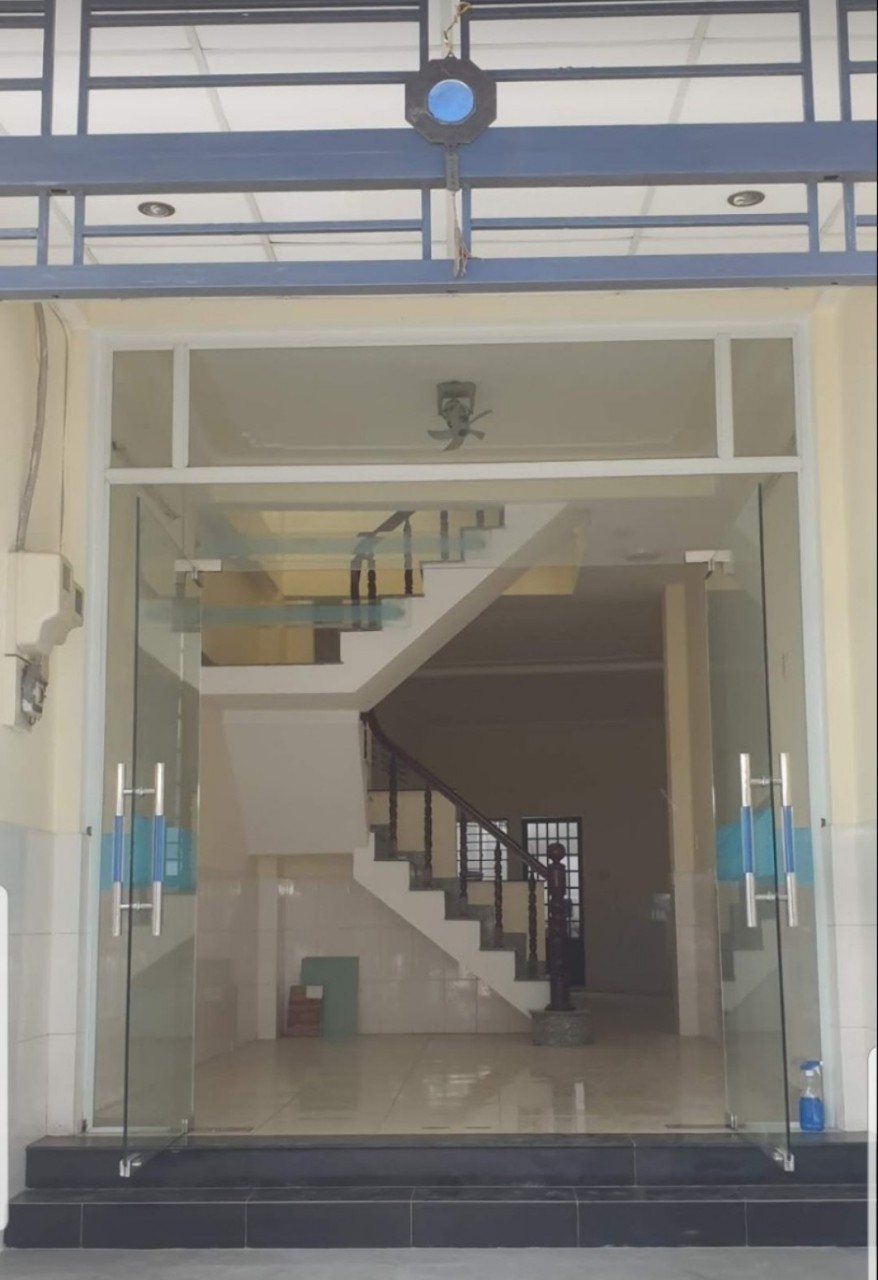 2. Cho thuê nhà trệt 2 lầu 8 triệu Đề Thám