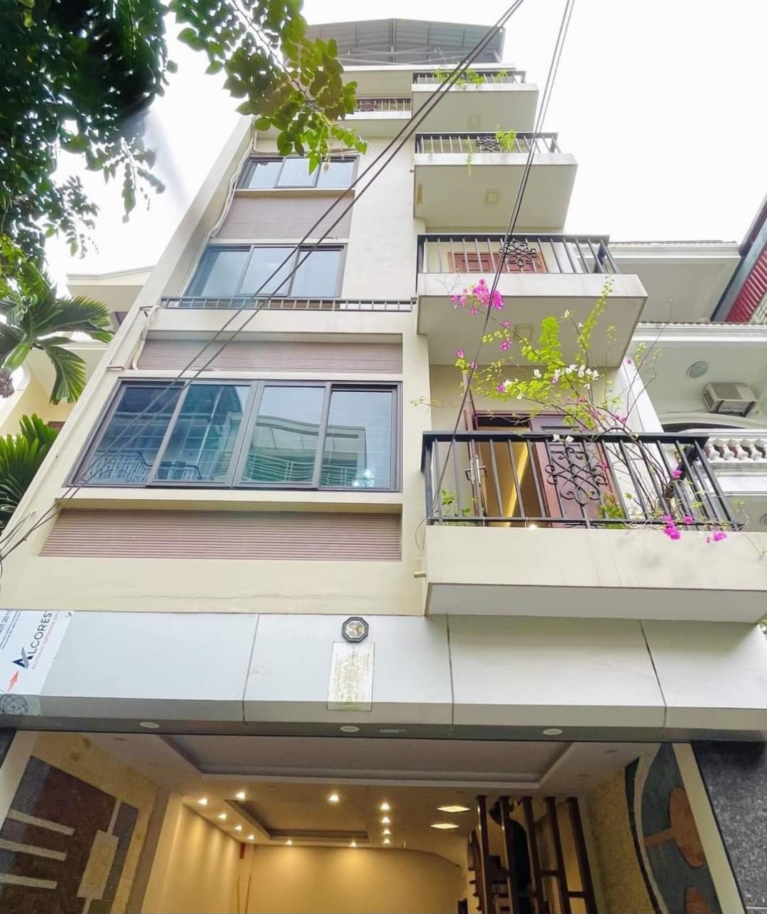 NHÀ ĐẸP 5TẦNG, DT40M2 , MT5M- GIÁ 7 TỶ - GẦN HỌC VIỆN TÀI CHÍNH - BẮC TỪ LIÊM - ĐƯỜNG Ô TÔ