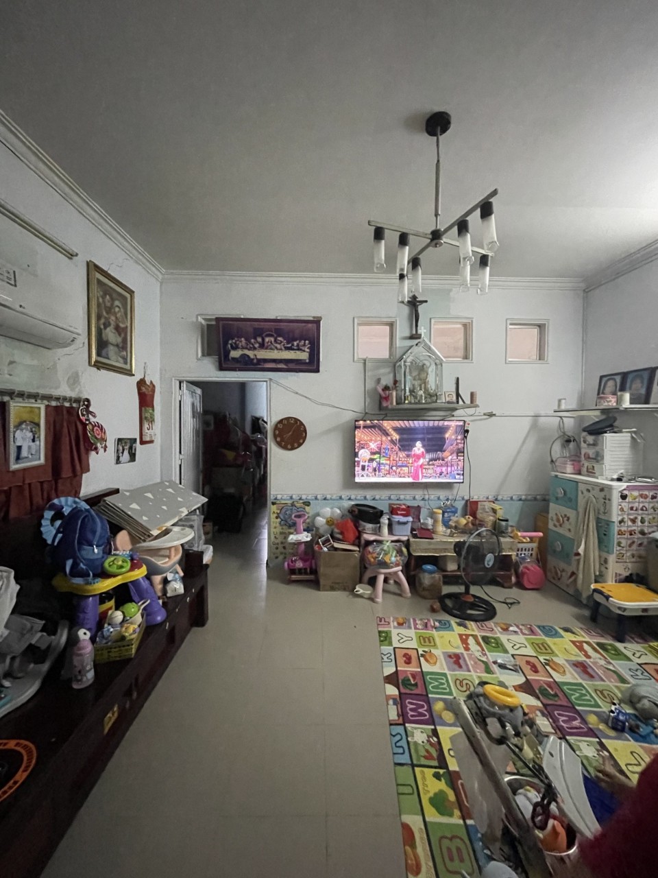 Bán nhà cấp 4 5,7 x 20 nở hậu 7 gần hẻm ô tô thẳng trục Phú định quận 8 6,5 tỷ