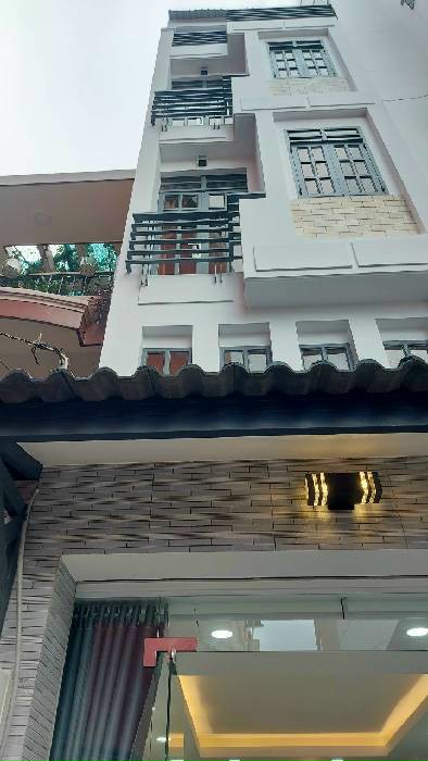 NHÀ BÁN ĐƯỜNG PHAN ĐĂNG LƯU PHÚ NHUẬN. GIÁ TỐT.