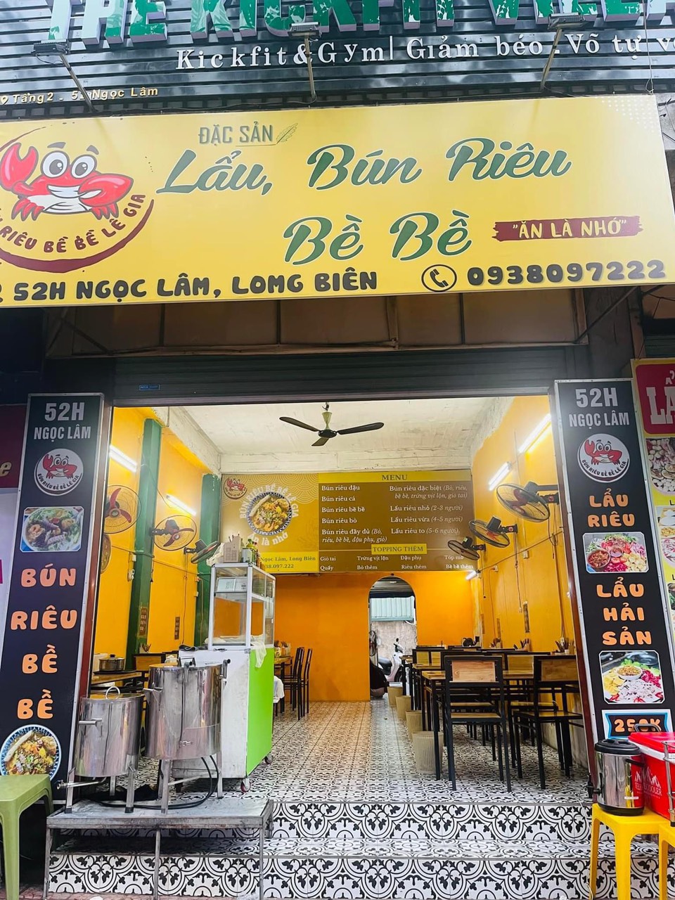 "Cần sang nhượng lại mặt bằng kinh doanh tại Quận Long Biên- Hà Nội."