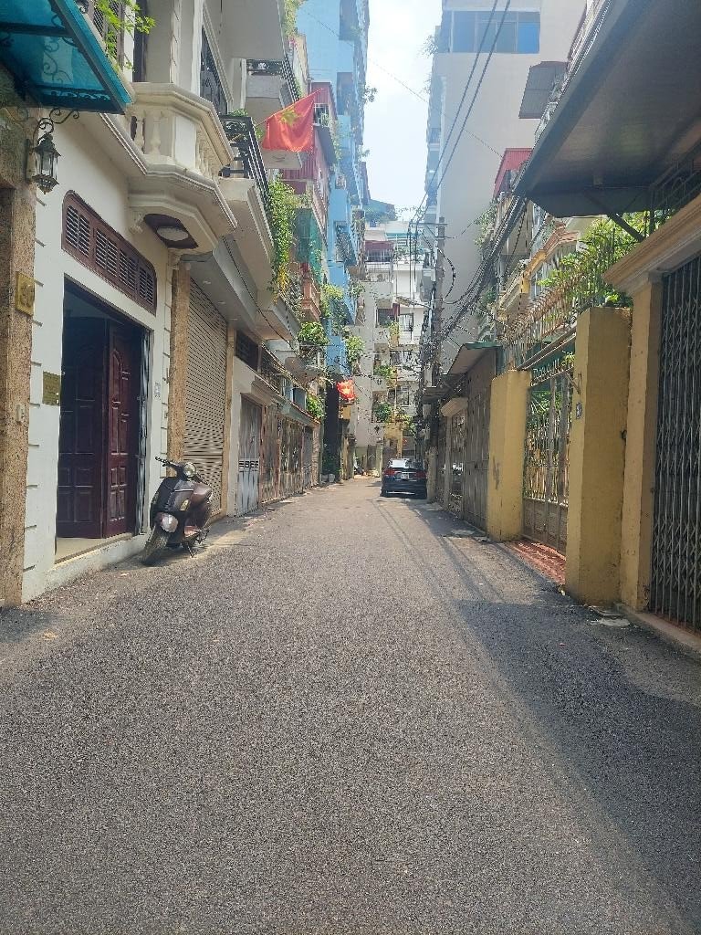 PHÂN LÔ - OTO LÙI CỬA - MT RỘNG - KINH DOANH - OTO TRÁNH